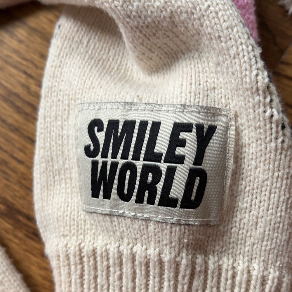 Girls H&M cream v-neck smiley face sweater - Picture 3 of 5